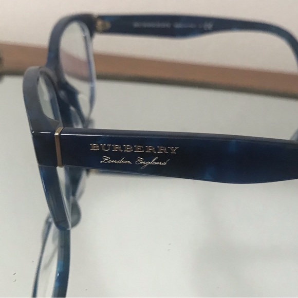 ✔️Authentic Burberry Eye Glasses 👓 - Picture 7 of 11